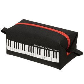 Piano line ボックスポーチ ♪※在庫有りと書いてあっても、お取り寄せ商品は受注後にメーカー注文になります。※☆【音符・小物グッズ-音楽雑貨】【音楽雑貨】 音楽グッズ <br>バレエ発表会 記念品 プレゼントに最適 ♪