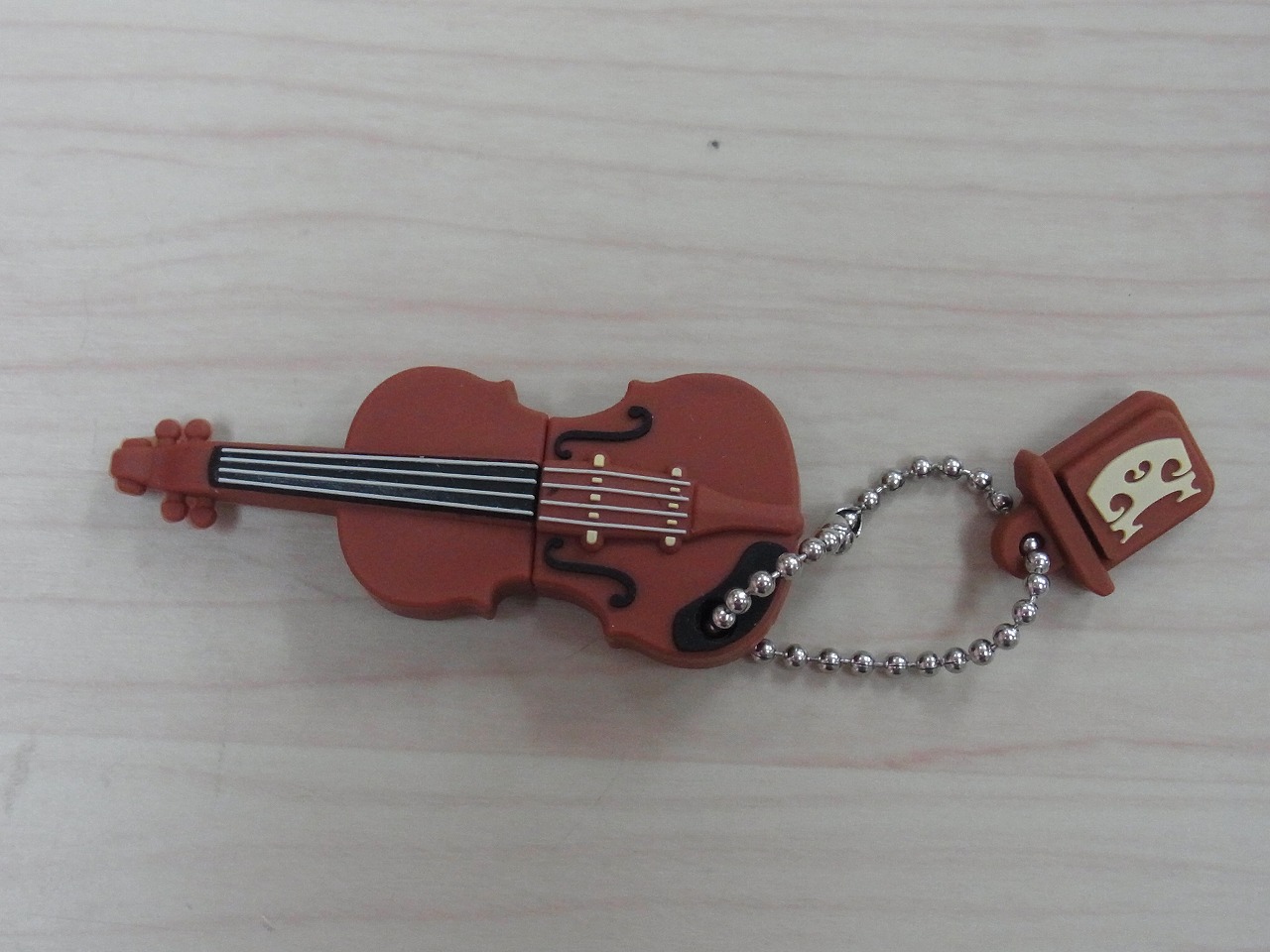 USBメモリ♪バイオリン 2GB♪【プレゼントに最適♪】 音楽雑貨 音楽グッズ  <br>音楽発表会 記念品 プレゼントに最適 ♪